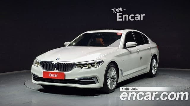 BMW 5 Series (G30)