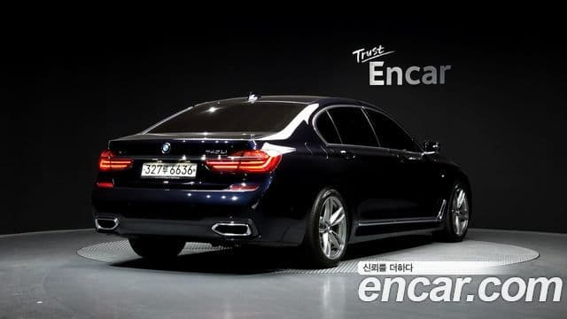 BMW 7 Series (G11) 2