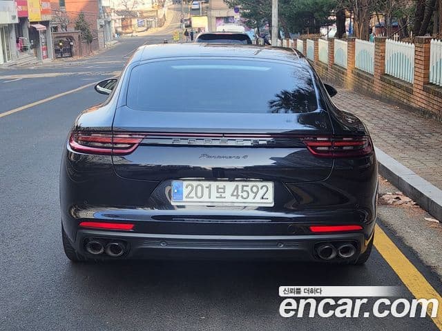 Porsche Panamera (971) 4