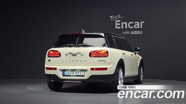 MINI Cooper D Clubman 4