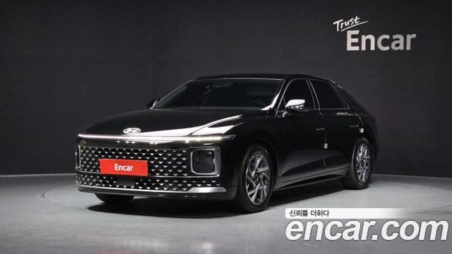 Hyundai Grandeur (GN7) 1