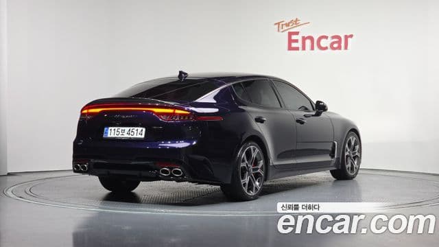 Kia Stinger 2
