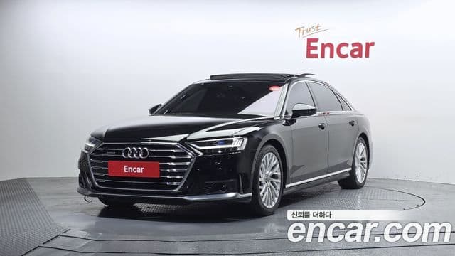Audi A8 (D5)