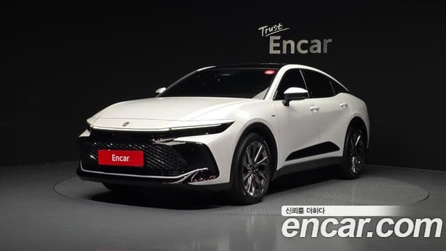 Toyota Crown Crossover