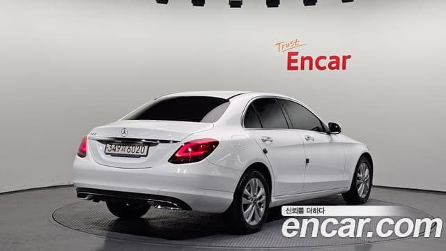 Mercedes-Benz C-Class W205 2