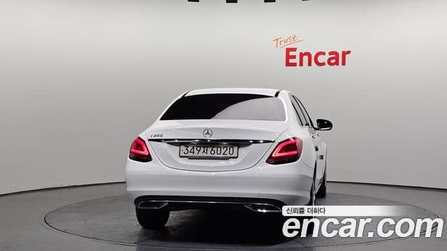 Mercedes-Benz C-Class W205 4