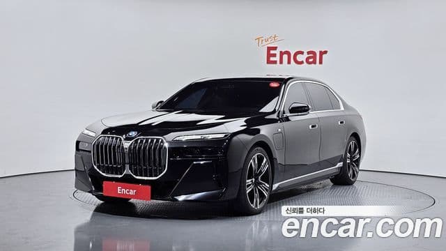 BMW 7 Series (G70)