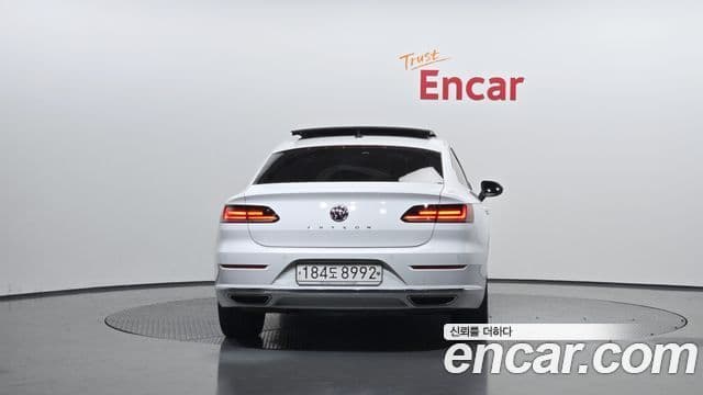 Volkswagen Arteon 4