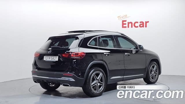 Mercedes-Benz GLA-Class H247 2