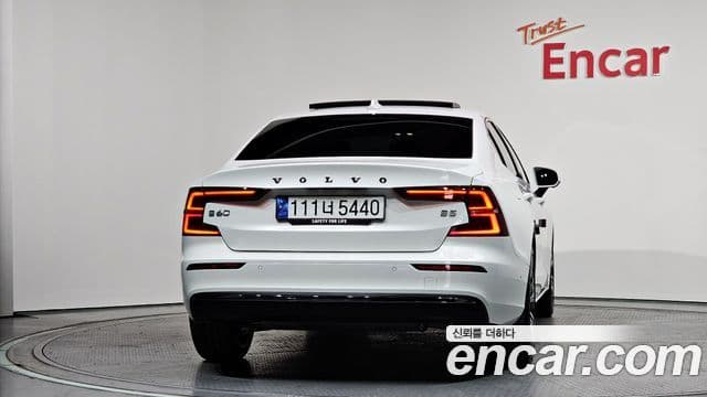 Volvo S60 3rd Gen 4