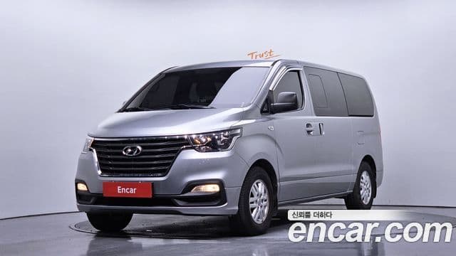 Hyundai The New Grand Starex