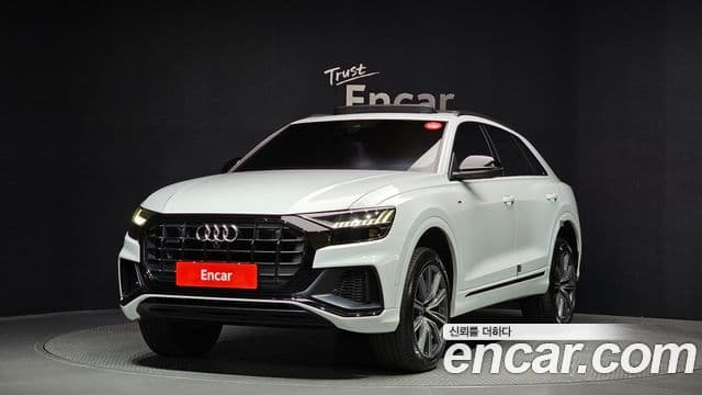 Audi Q8 (4M)