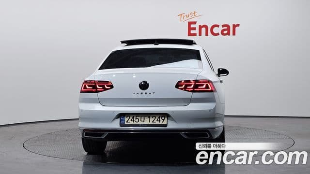 Volkswagen Passat GT (B8) 4