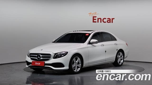 Mercedes-Benz E-Class W213 1