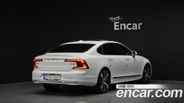 Volvo S90 2