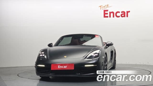 Porsche 718 Boxster 1