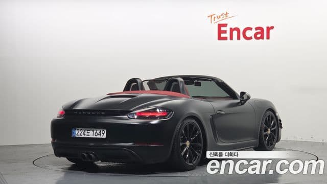 Porsche 718 Boxster 3