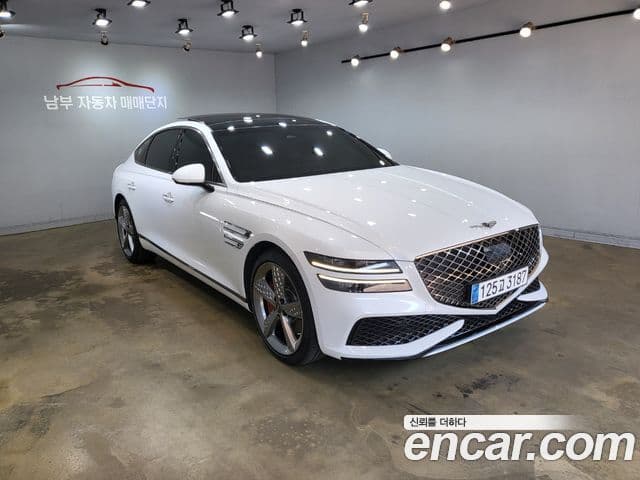 Genesis G80 (RG3)
