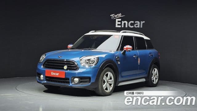 MINI Cooper Countryman 1