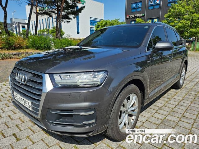Audi Q7 (4M)