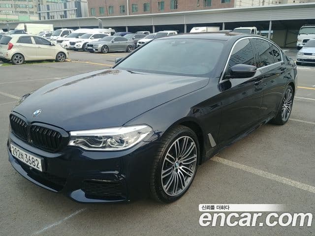 BMW 5 Series (G30)