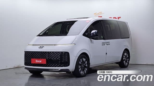 Hyundai Staria