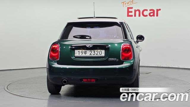 MINI Cooper D 4