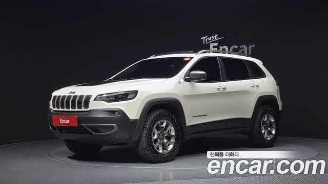 Jeep Cherokee (KL) 1