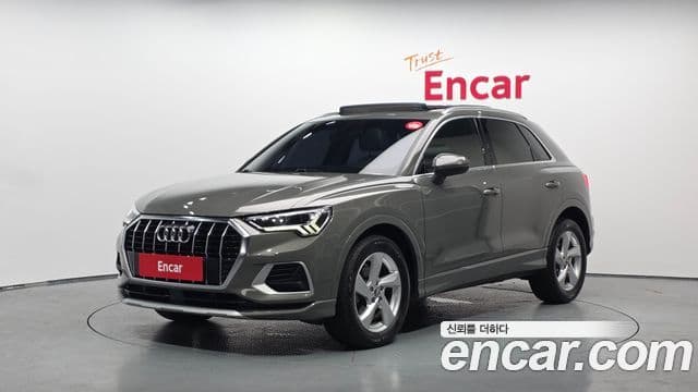 Audi Q3 (F3)