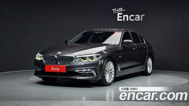 BMW 5 Series (G30)