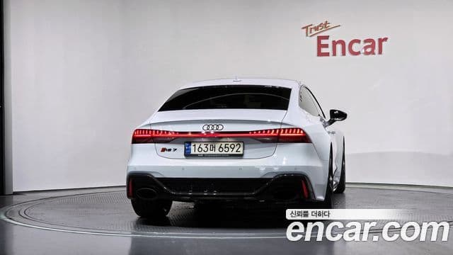 Audi RS7 (4K) 4