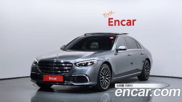 Mercedes-Benz S-Class W223 1