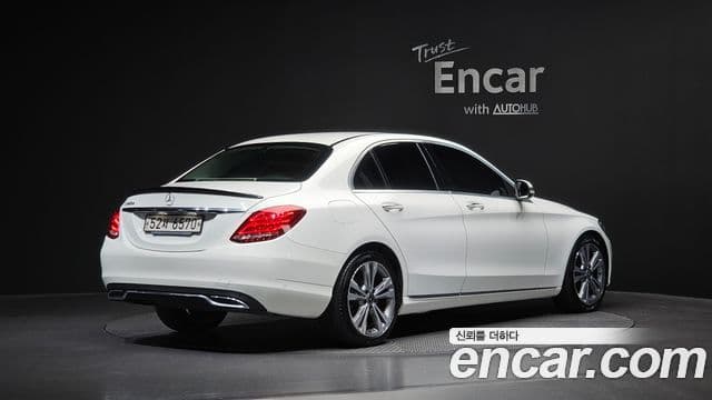 Mercedes-Benz C-Class W205 2