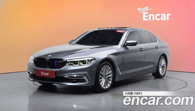 BMW 5 Series (G30)