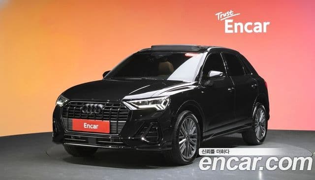 Audi Q3 (F3)