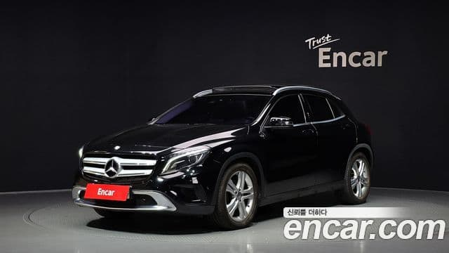 Mercedes-Benz GLA-Class X156
