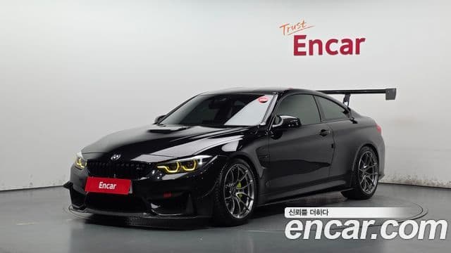 BMW M4 (F82)