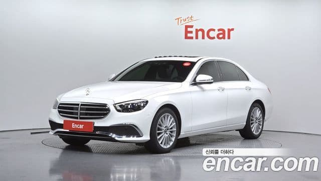 Mercedes-Benz E-Class W213 1