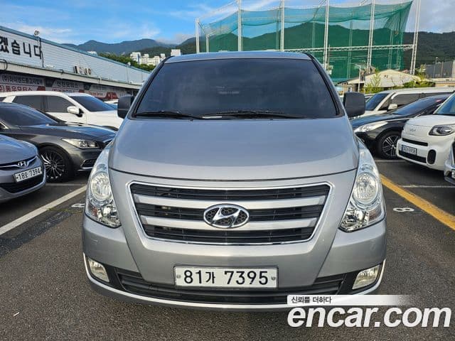 Hyundai Grand Starex