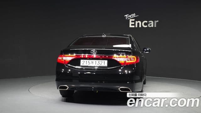 Hyundai Grandeur HG 4