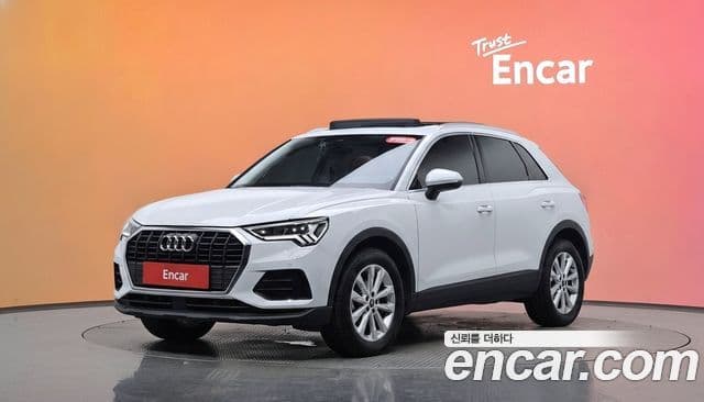 Audi Q3 (F3)