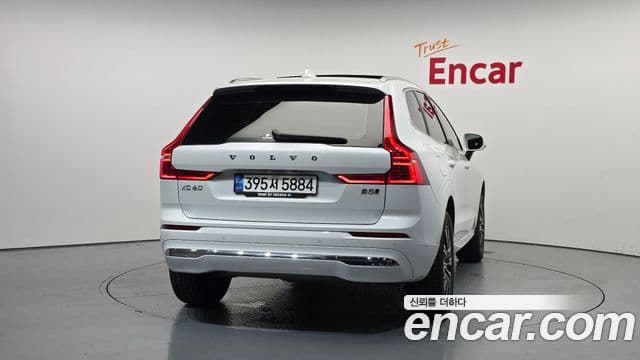 Volvo XC60 2nd Gen 4
