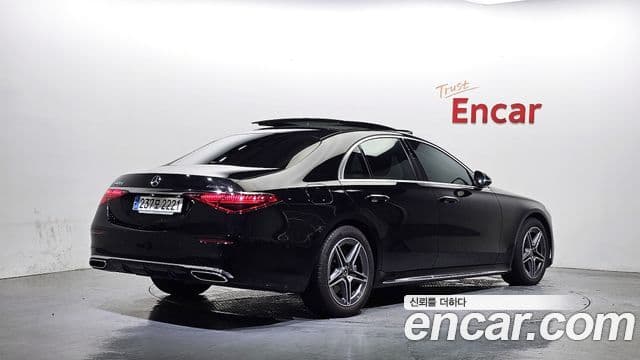 Mercedes-Benz S-Class W223 2