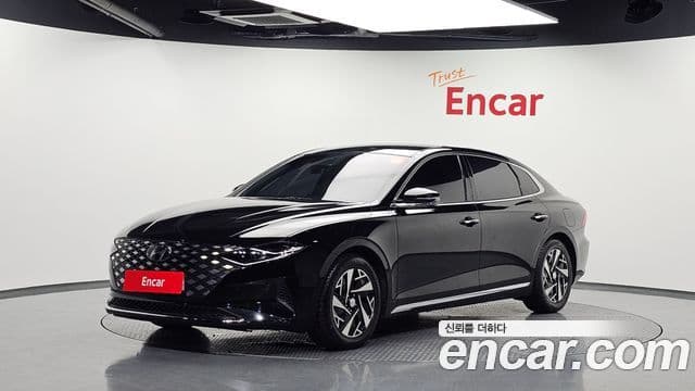 Hyundai The New Grandeur IG Hybrid 1