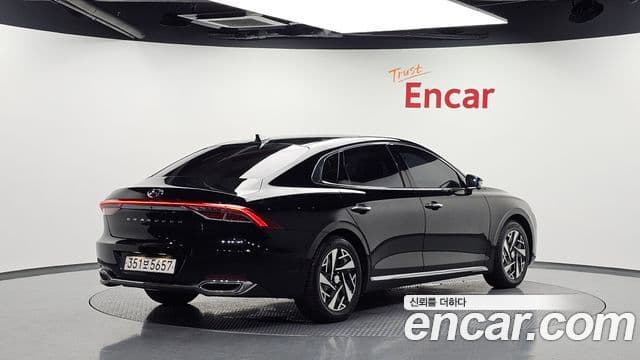 Hyundai The New Grandeur IG Hybrid 2