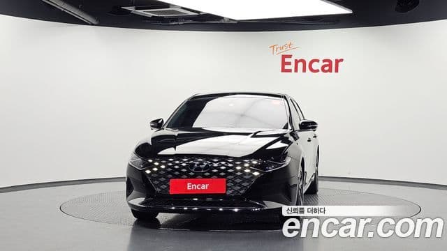 Hyundai The New Grandeur IG Hybrid 3