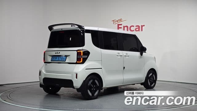 Kia The New Kia Ray EV 2