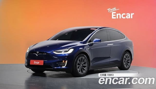 Tesla Model X 1