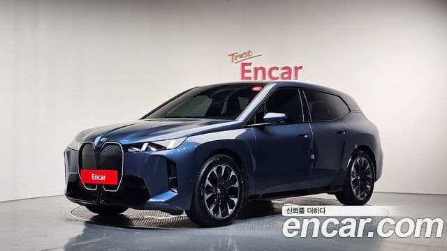 BMW iX