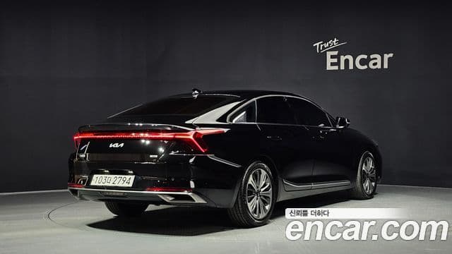 Kia K8 Hybrid 2